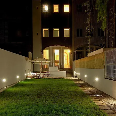 So Cool Hostel *
