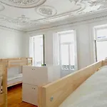 So Cool Albergue Porto