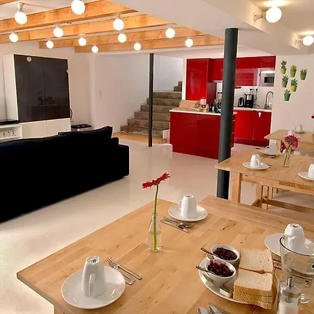 Hostal So Cool *